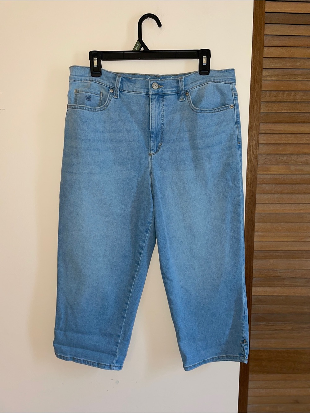 Gloria Vanderbilt Capris EUC.